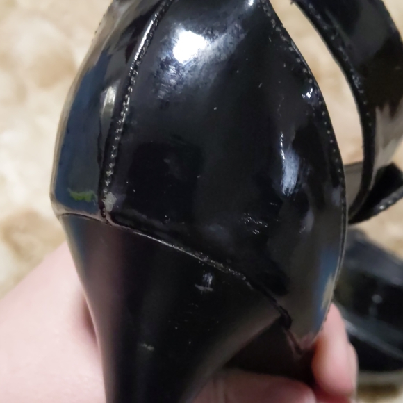 Heels - Picture 8 of 8